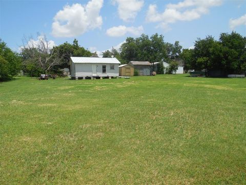 307 Travis Street Ranger TX 76470