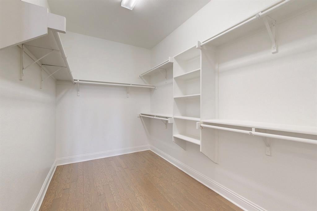 THE RETREAT AT STONEBRIAR - Residential