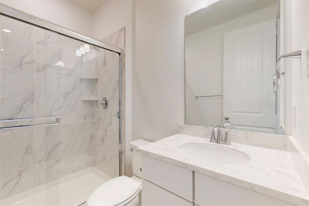 THE RETREAT AT STONEBRIAR - Residential