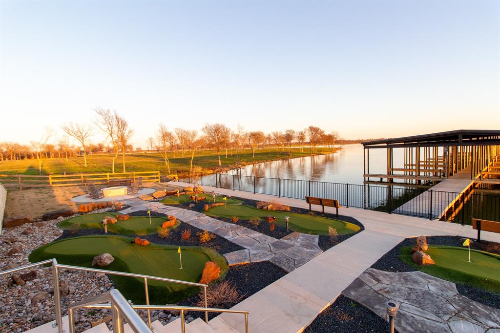 Waterfront Club - Land