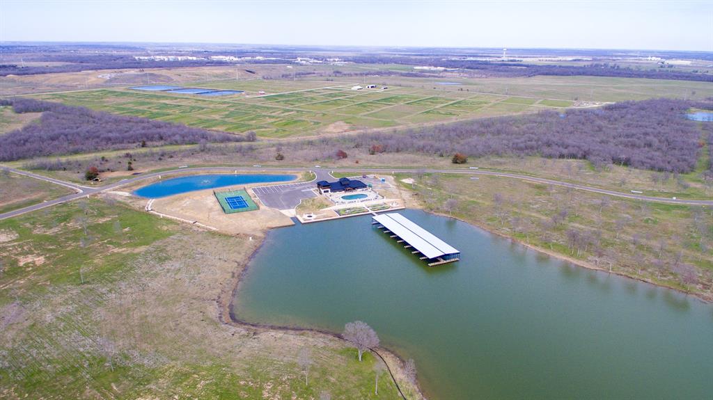 Waterfront Club - Land