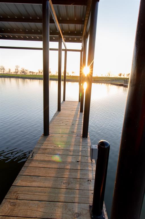 Waterfront Club - Land