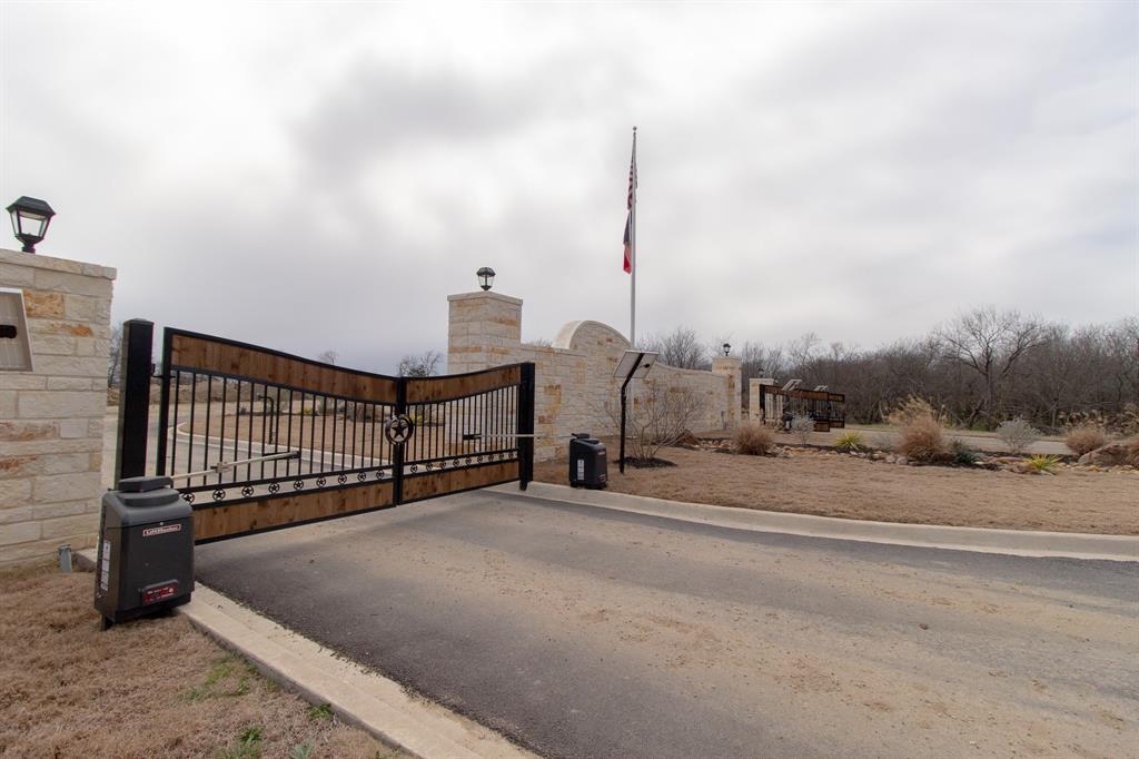 Waterfront Club - Land