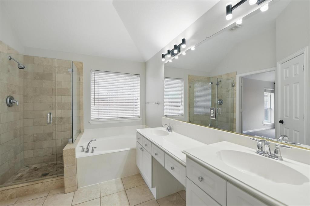 Flower Mound, Texas 75022, United States, 3 Bedrooms Bedrooms, ,2 BathroomsBathrooms,Residential,Pending,121546