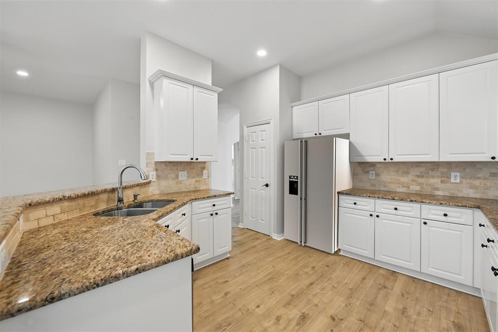 Flower Mound, Texas 75022, United States, 3 Bedrooms Bedrooms, ,2 BathroomsBathrooms,Residential,Pending,121546