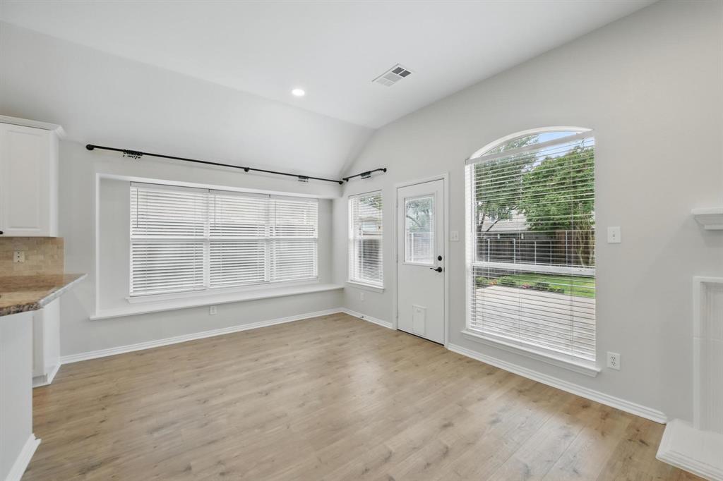 Flower Mound, Texas 75022, United States, 3 Bedrooms Bedrooms, ,2 BathroomsBathrooms,Residential,Pending,121546