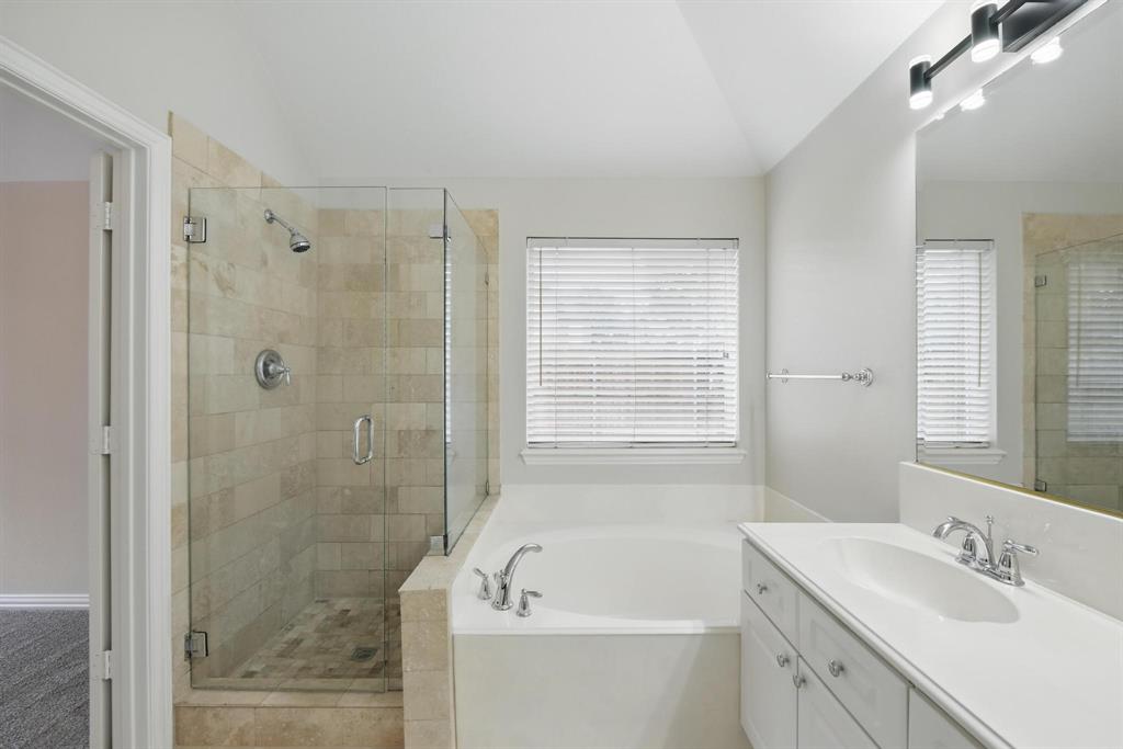 Flower Mound, Texas 75022, United States, 3 Bedrooms Bedrooms, ,2 BathroomsBathrooms,Residential,Pending,121546