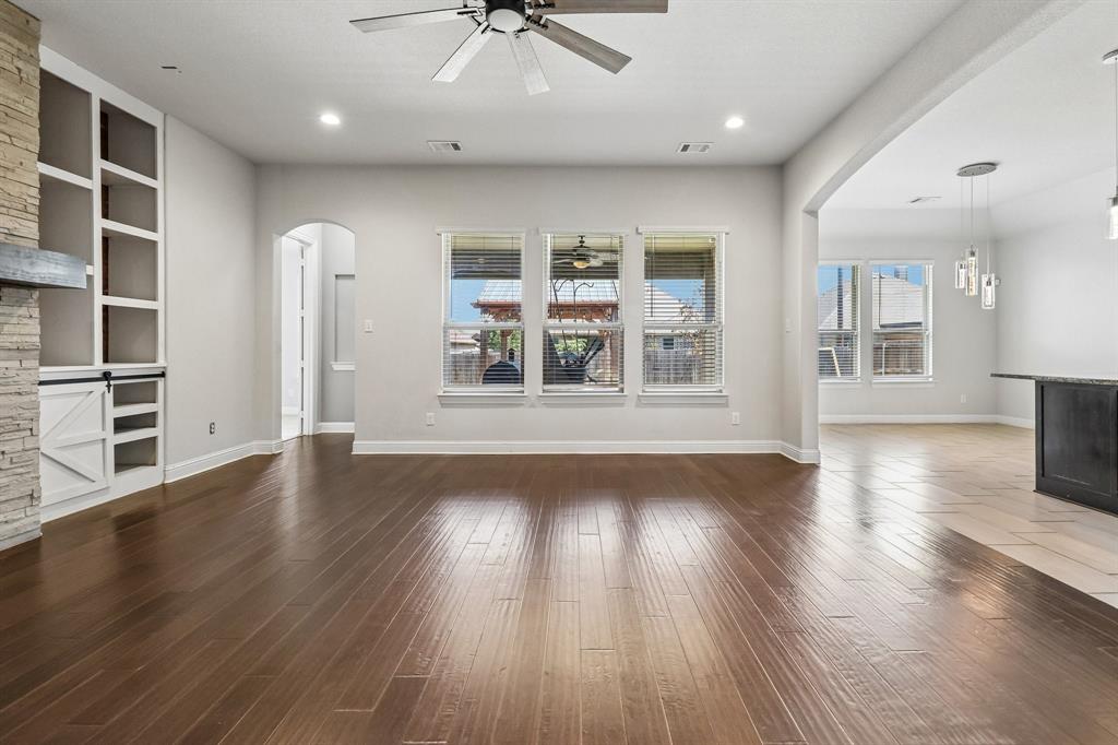 609 Richard Street