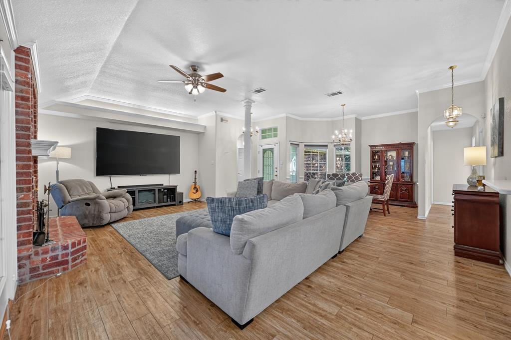 729 Bent Tree Court