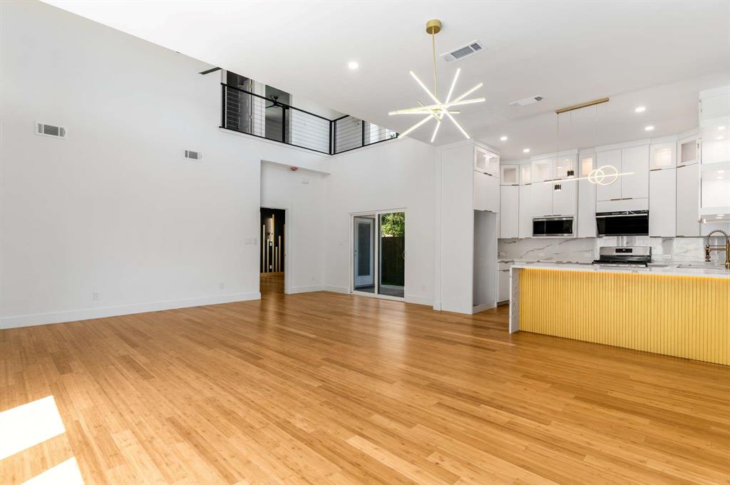 2015 Angelina Drive