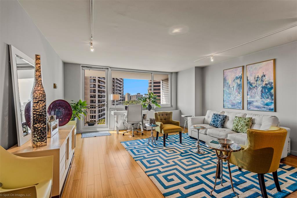 Twenty- One Turtle Creek - Residential