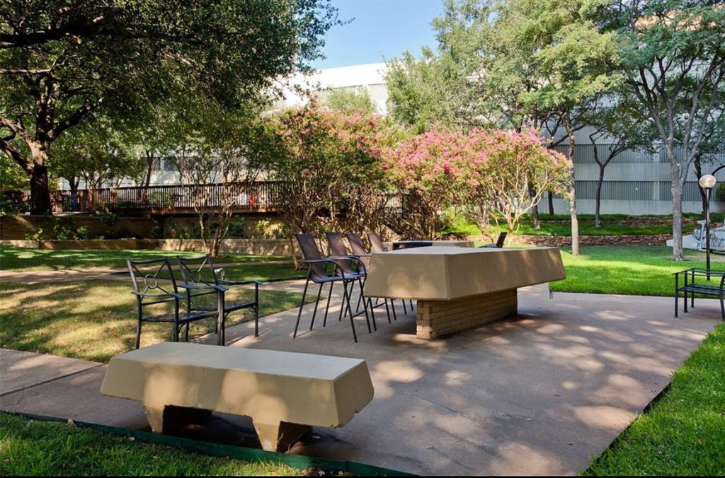 Twenty- One Turtle Creek - Residential