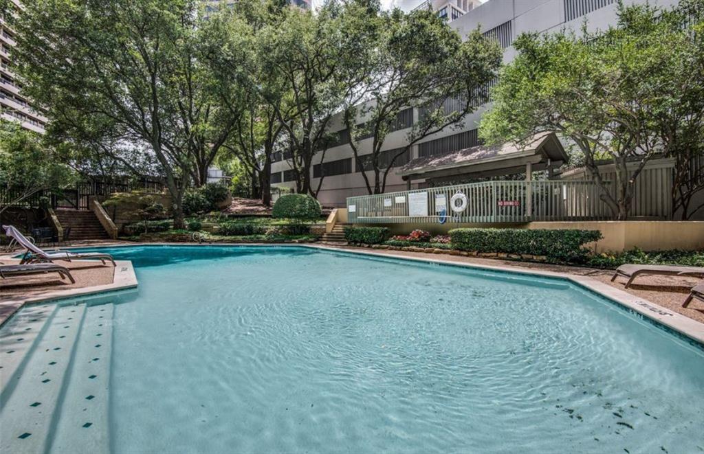 Twenty- One Turtle Creek - Residential