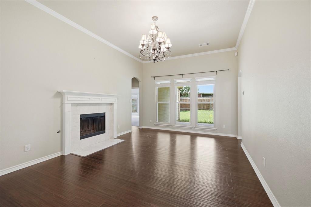 10 Saddlewood Court