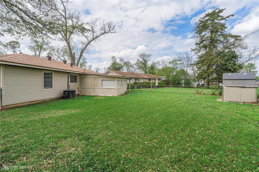 Shady Grove - Residential