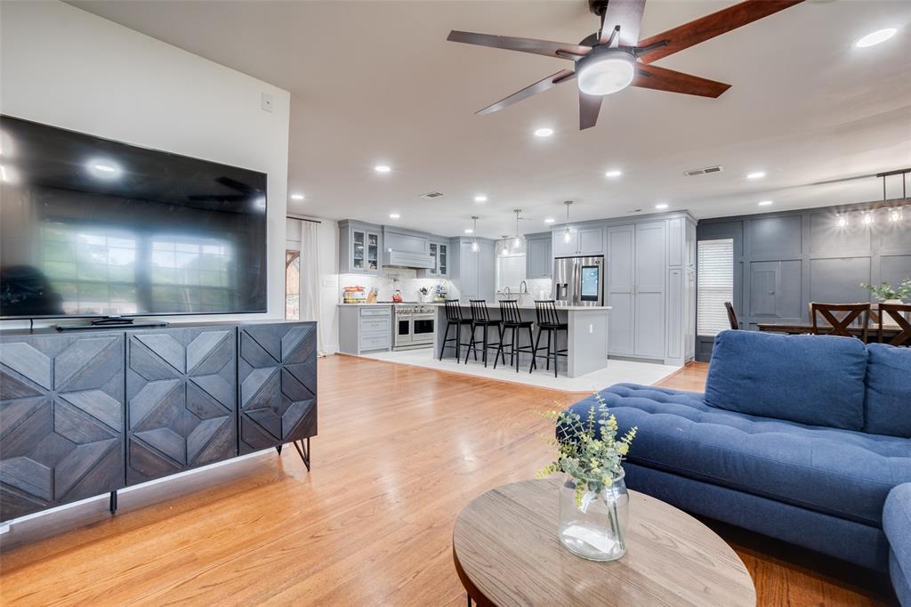 718 Owensons Drive