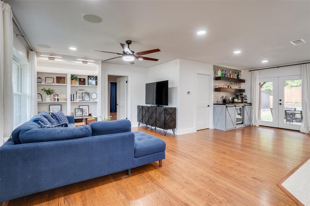 718 Owensons Drive