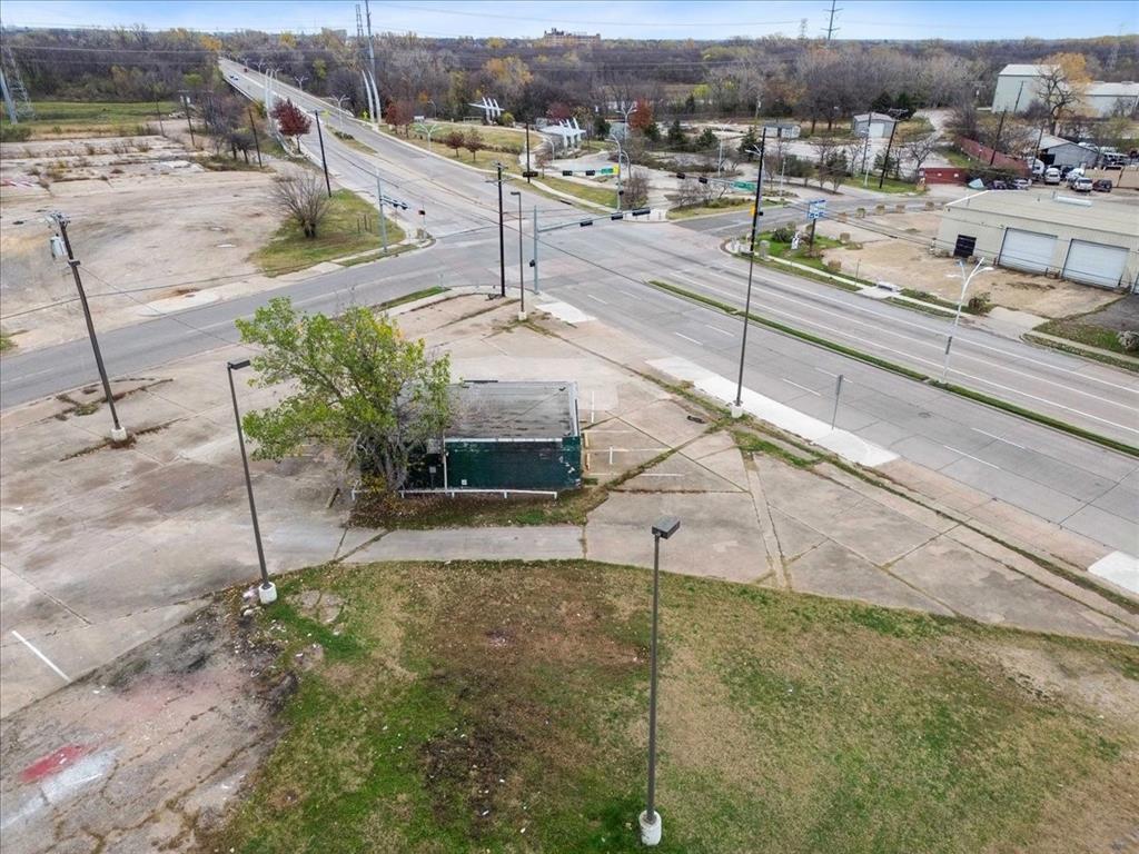 Skyline Heights - Commercial Sale