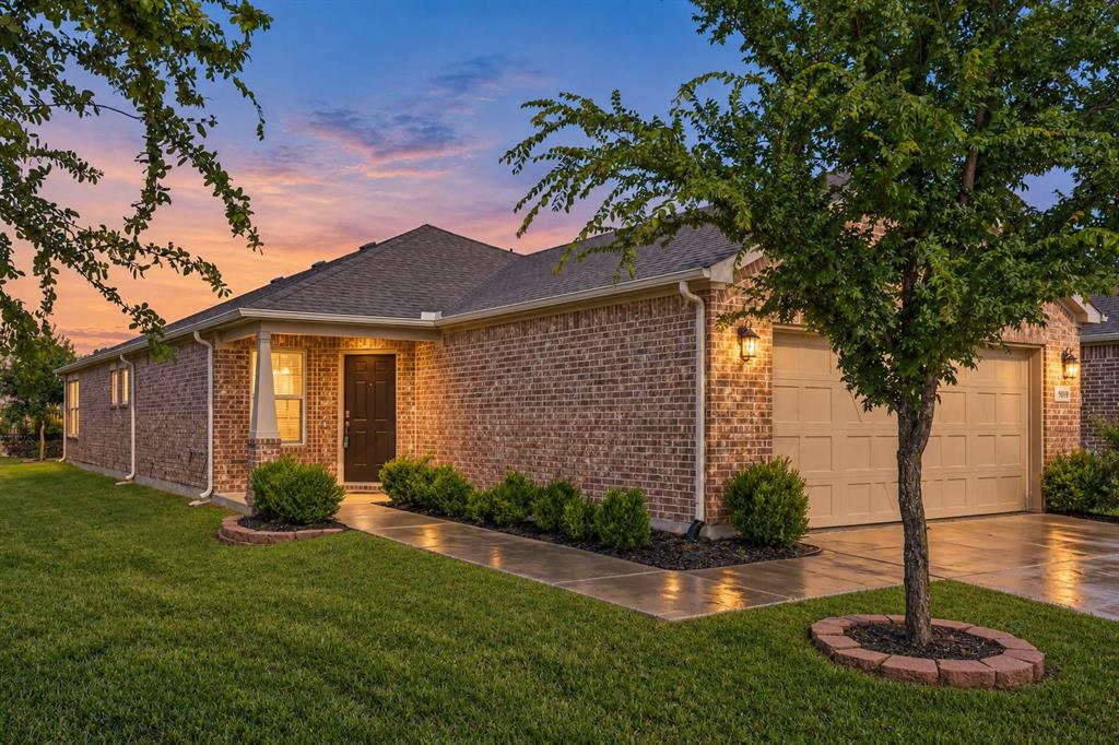Photo of 9109 Tranquil Trail, McKinney, TX 75071 (MLS # 21383172)
