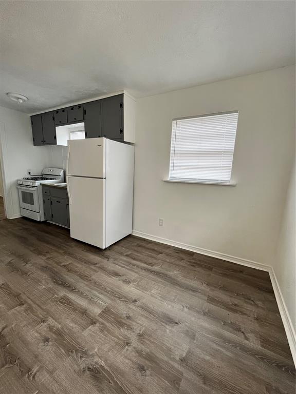 4345 Travis Street 202