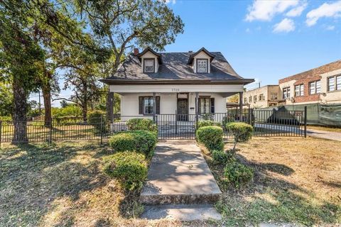 2709 Azle Avenue Fort Worth TX 76106