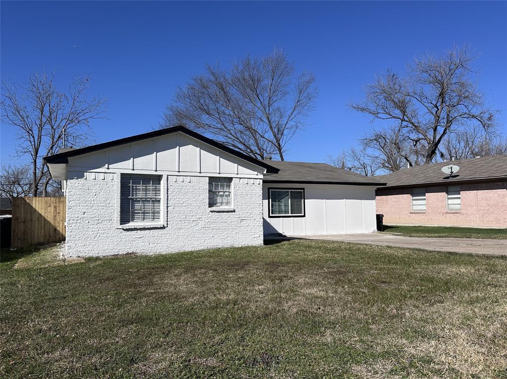 1325 Alta Vista Street