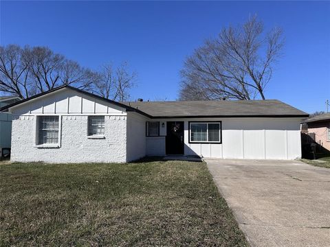 1325 Alta Vista Street Mesquite TX 75149