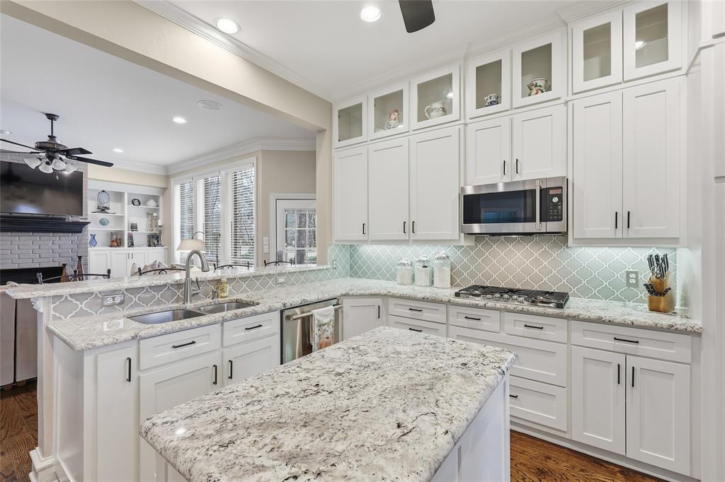 Shadow Wood Estates - Residential