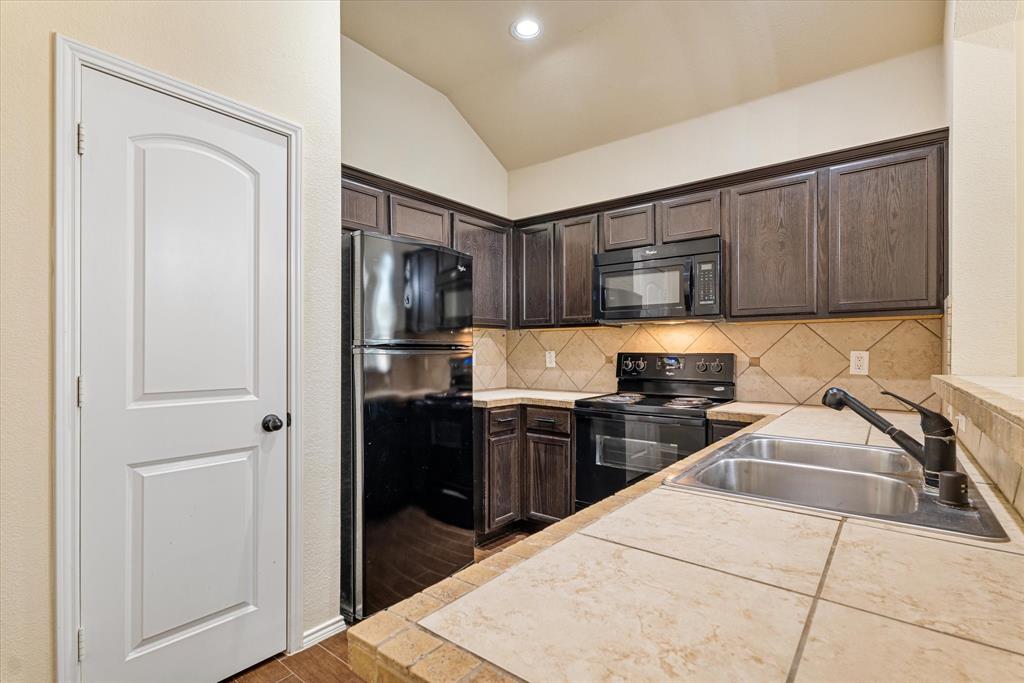 Grand Heritage - West C - Residential Lease