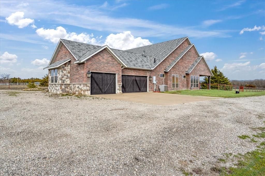 Photo of 8636 Morgan Road, Blue Ridge, TX 75424 (MLS # 21182556)