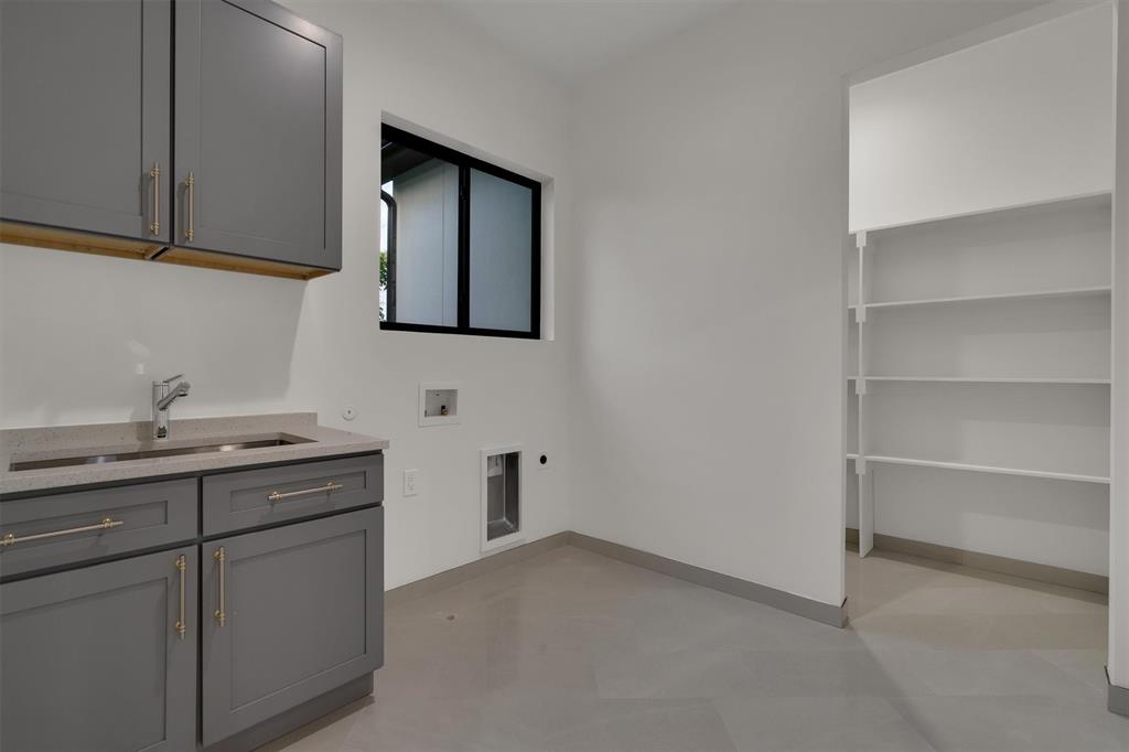 Ridgecrest Village - Residential Lease