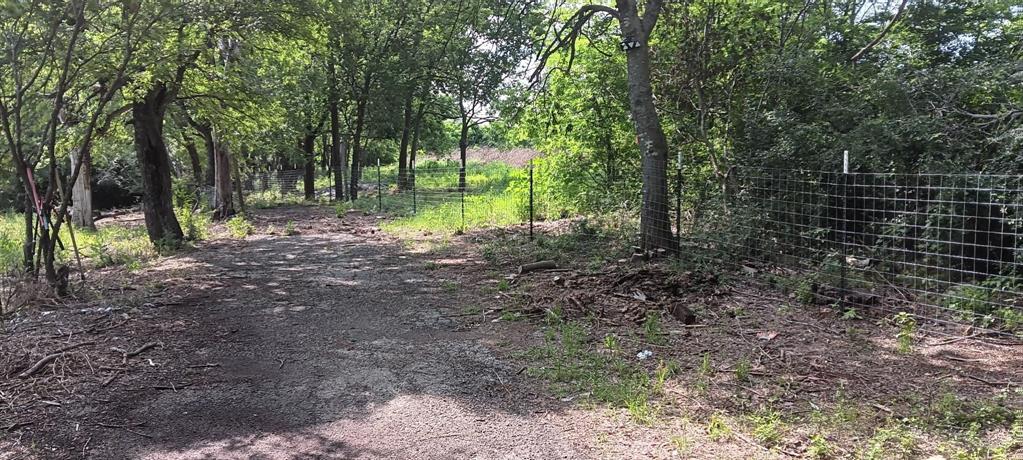 215 N Houston School Road