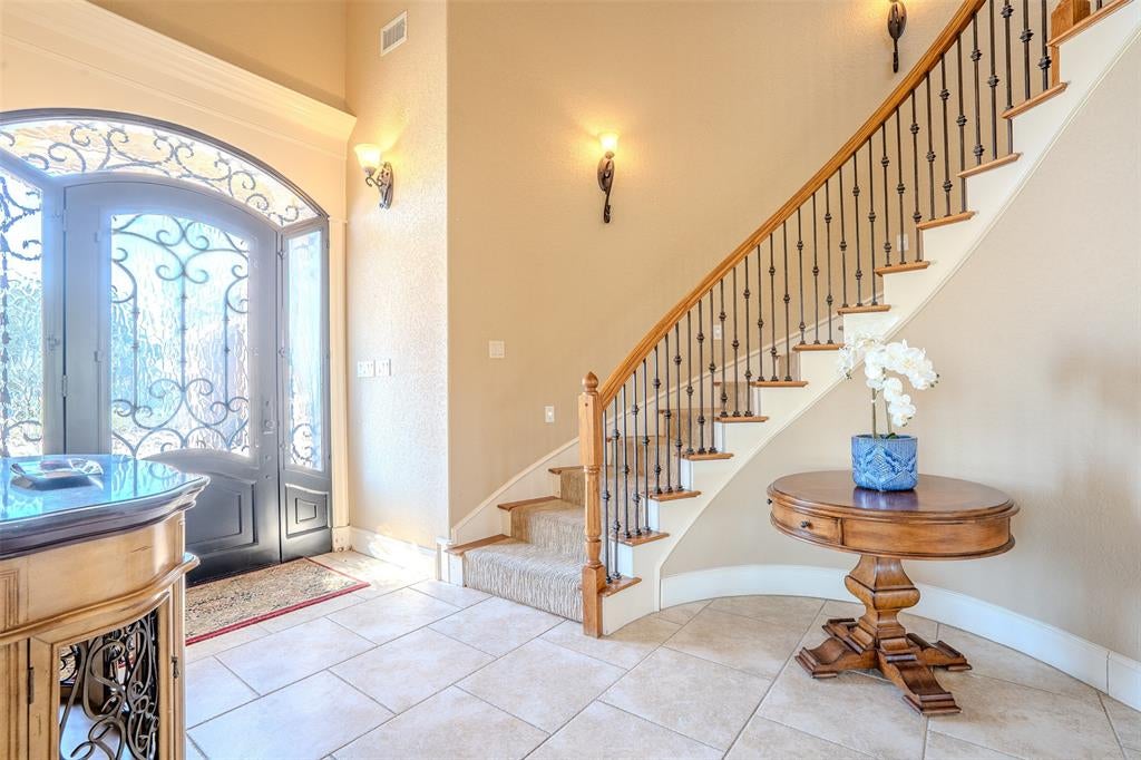 1903 Harbor Lakes Drive