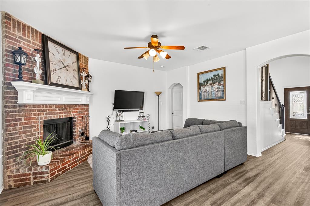 3712 Wolf Creek Lane