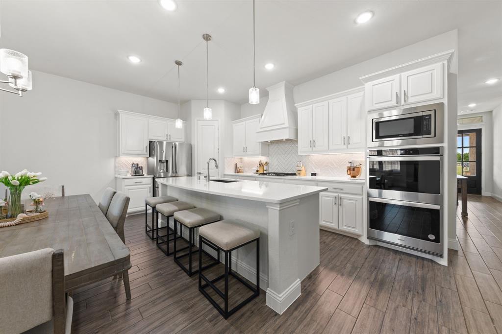 8808 Royal Star Road