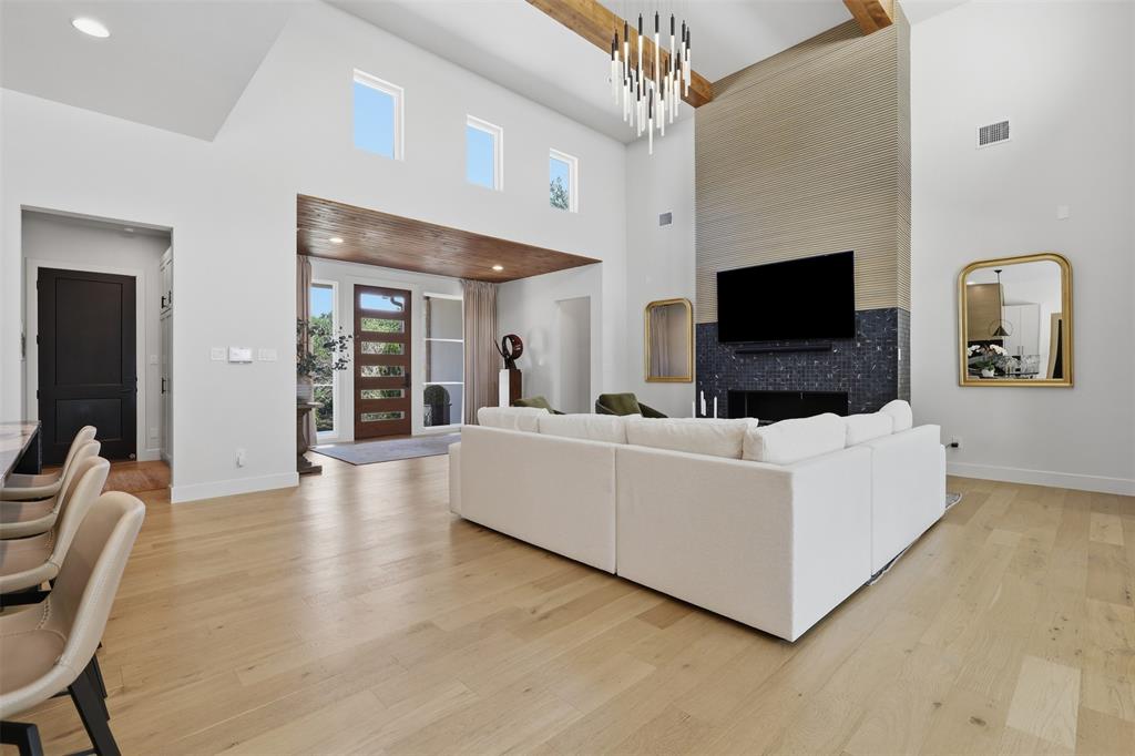 9433 Sagrada Park
