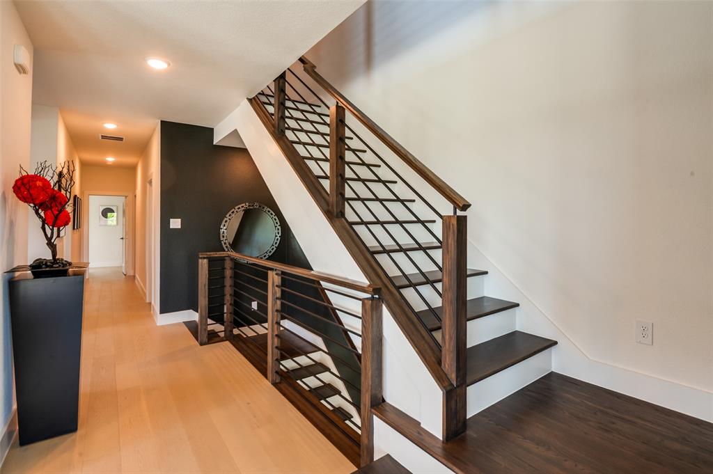 Danielle At Craig Ranch, The - Residential