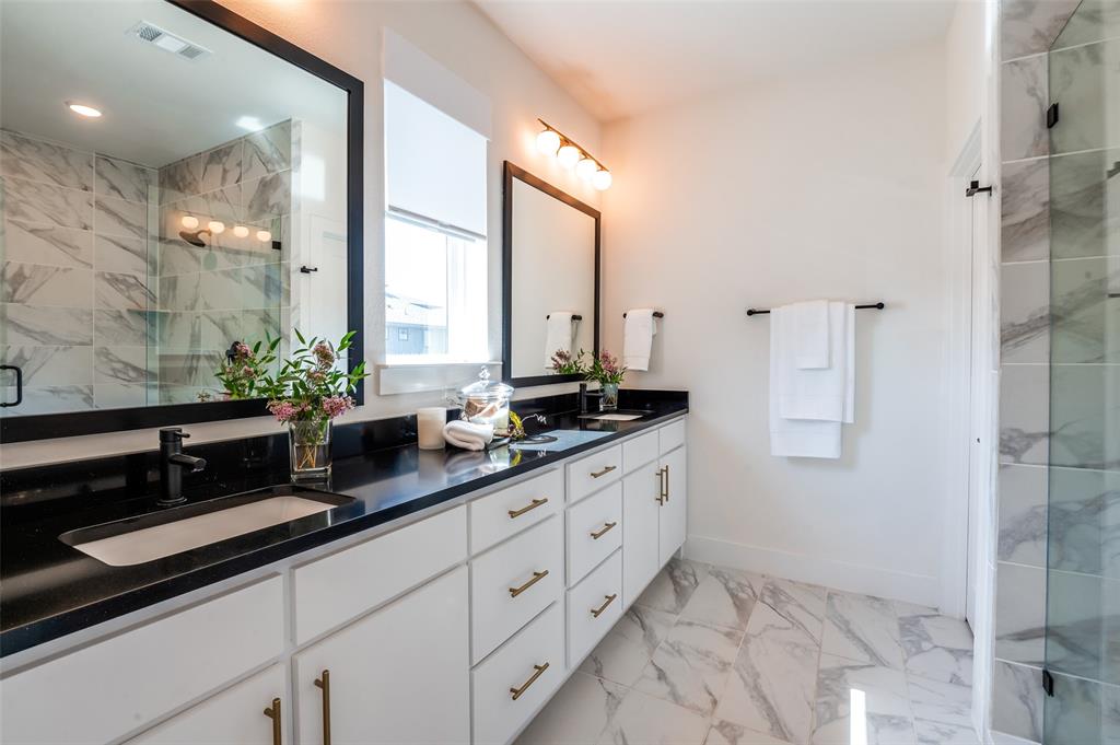 Danielle At Craig Ranch, The - Residential