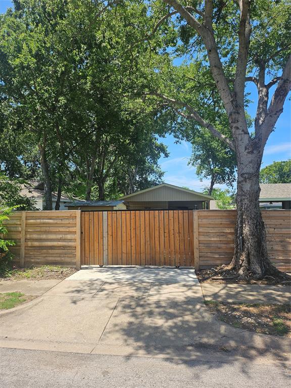 Haltom Acres Add - Residential