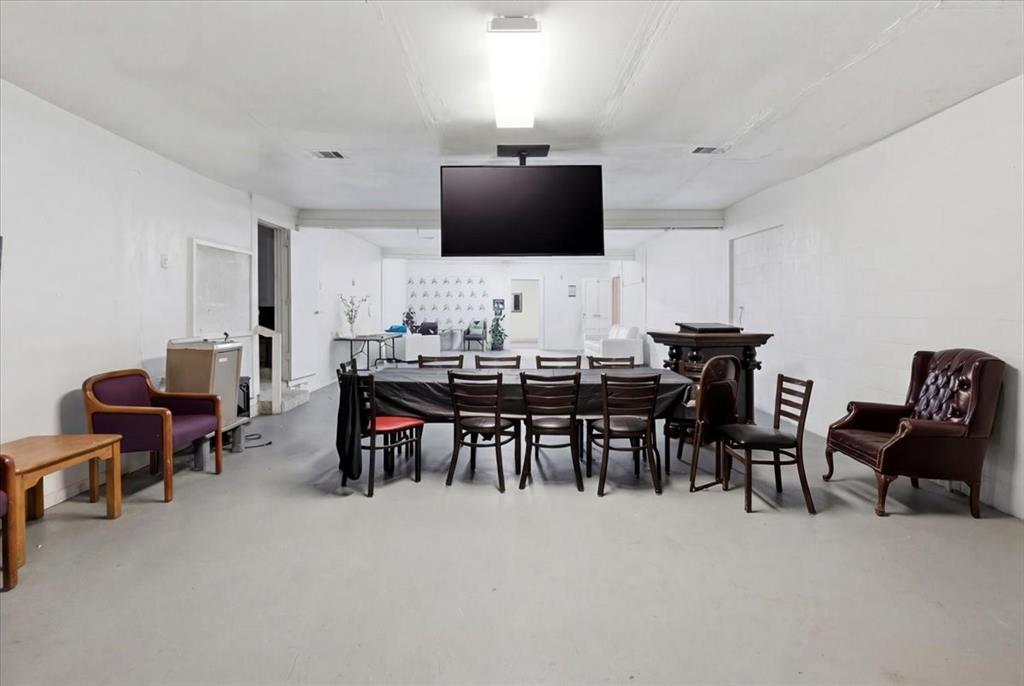 Belmont - Commercial Sale