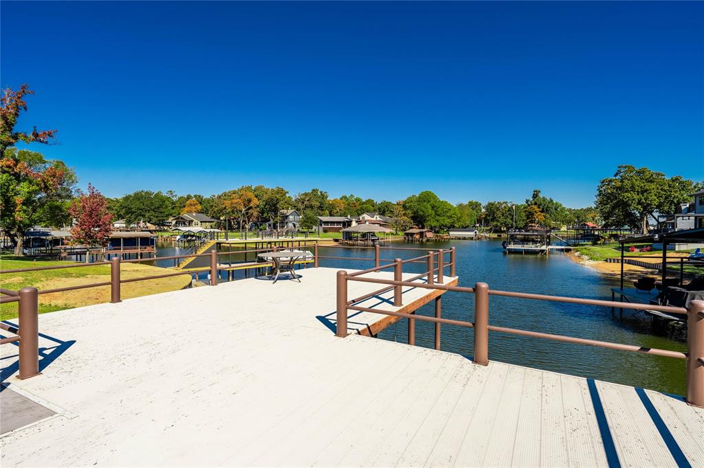 Villa Cove - Residential