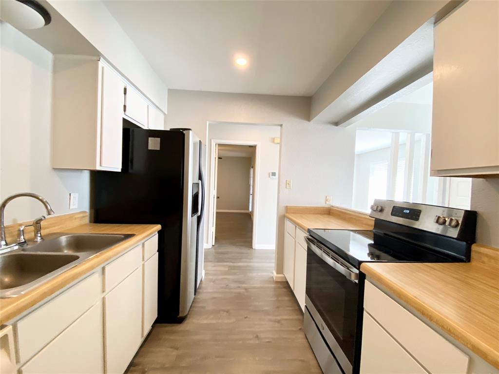 3809 Tamarron Lane