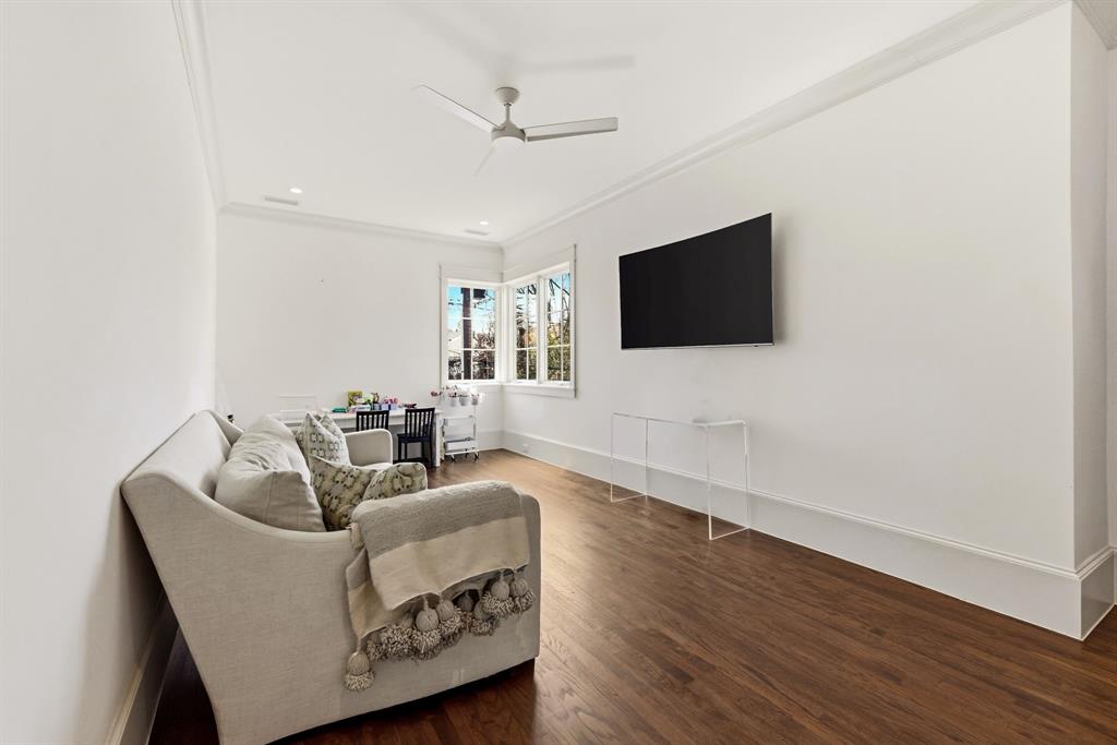 Greenway Crest 03 - Residential