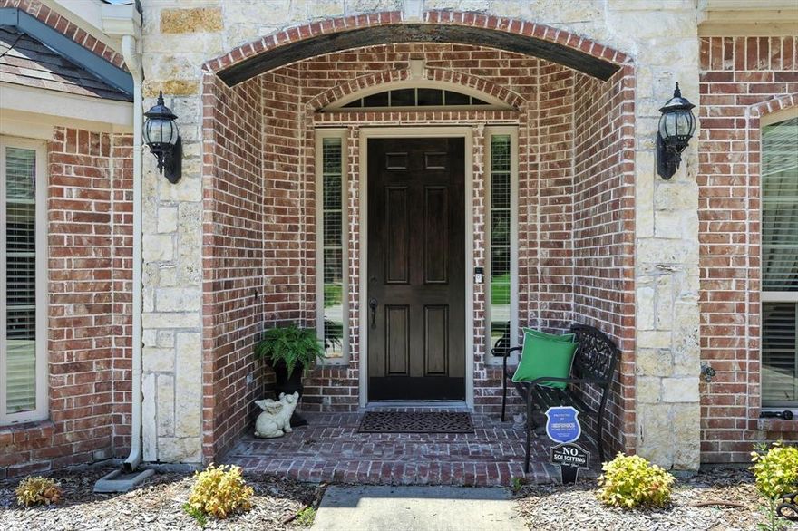 Welcome to 870 White River Drive, a rare opportunity to own a beautiful home in the heart of Prosper's prestigious and highly sought-after community of Lakes of La Cima. Perfectly situated on a quiet, established street with mature landscaping and exceptional curb appeal, this spacious residence offers the charm and warmth of classic Texas living with room for personalization and modern updates to make it truly your own.

Step inside to find an expansive floor plan with soaring ceilings, generous living spaces, and natural light flowing throughout. This home features 5 spacious bedrooms, 3.5 bathrooms, formal dining, and formal living —ideal for family living and entertaining alike. The open-concept kitchen overlooks the living area and offers ample cabinetry, a center island, and a walk-in pantry—ready to be reimagined into your dream chef’s kitchen.

The oversized primary suite is located on the main floor and offers a peaceful retreat with a large bathroom, separate vanities, a jetted tub, and a walk-in closet. Upstairs, you'll find a massive bonus room with an ensuite bathroom that can be used as the 5th bedroom.  

Enjoy the serenity of a well-sized backyard with covered patio—perfect for weekend relaxation or entertaining under Texas skies. The 3-car garage adds convenience and storage options.

Located in the award-winning Prosper ISD, this home offers access to top-rated schools, scenic parks, walking trails, and a strong sense of community. Lakes of La Cima provides the best of both tranquility and convenience, just minutes from shopping, dining, and the expanding Dallas North Tollway corridor. This gorgeous home is only a 4 minute walk from R. Steve Folsom Elementary! The amenities do include 2 pools for subdivision use.  

With a premier location and limitless potential, this home presents a truly special chance to invest in Prosper’s bright future. Come envision the possibilities—your next chapter begins here.