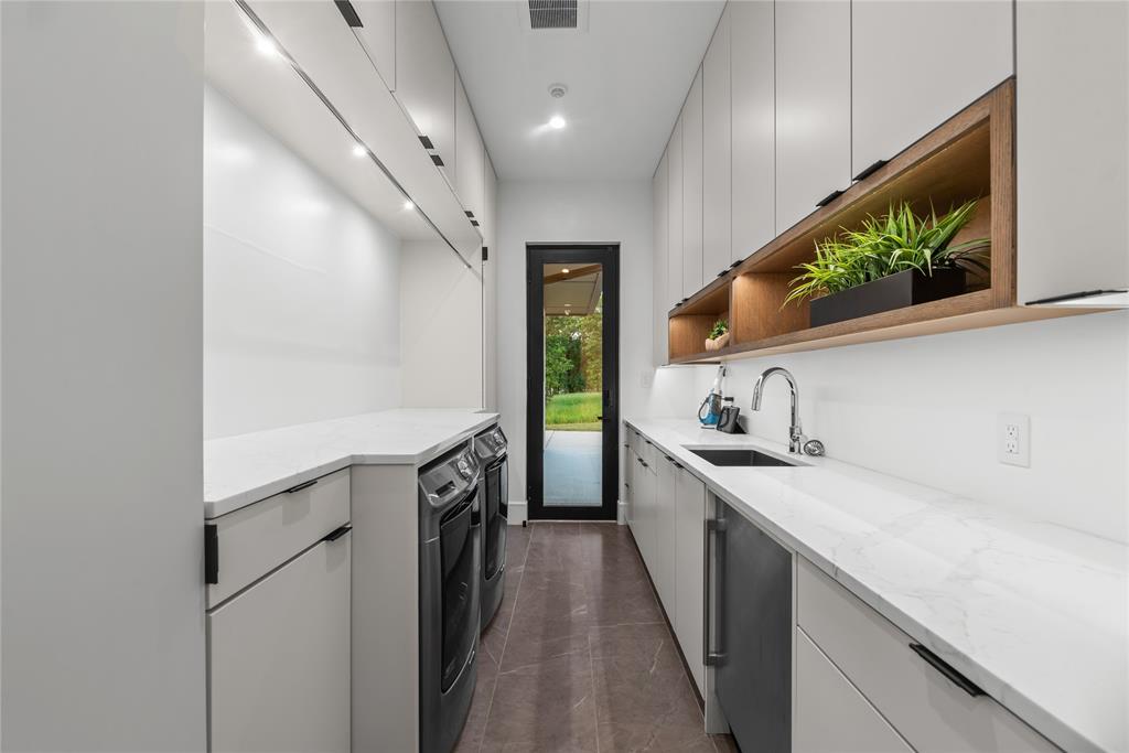 Admiral Shores - Residential