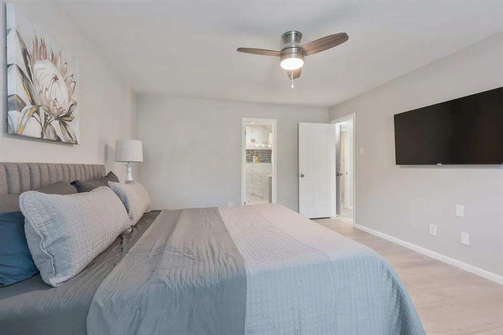 9402 - 9404 moss farm Lane