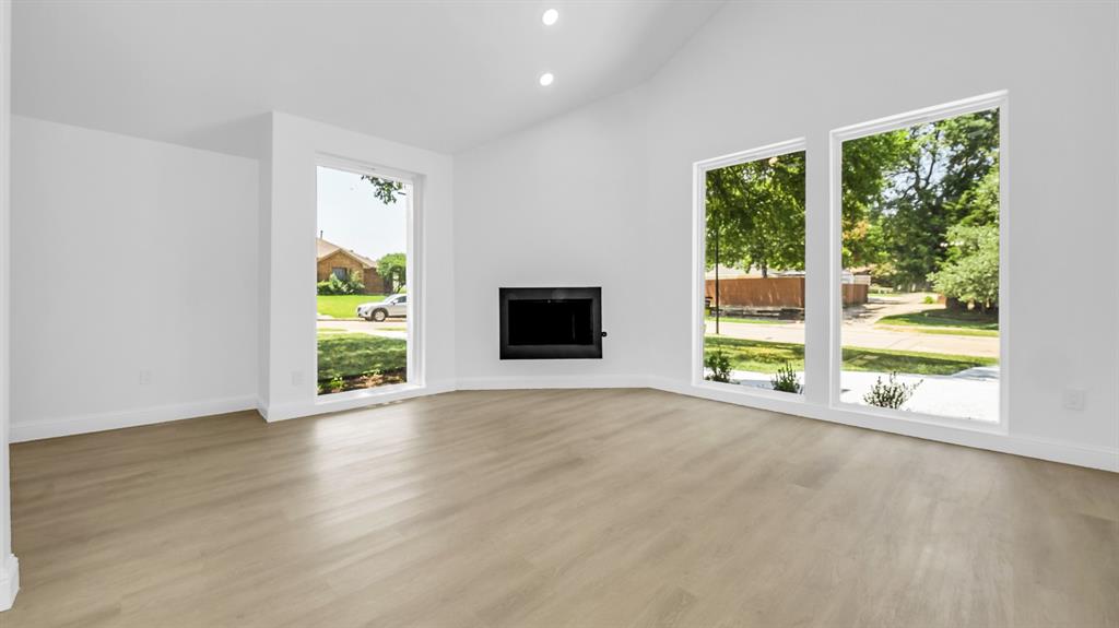 Club Country - Residential Lease