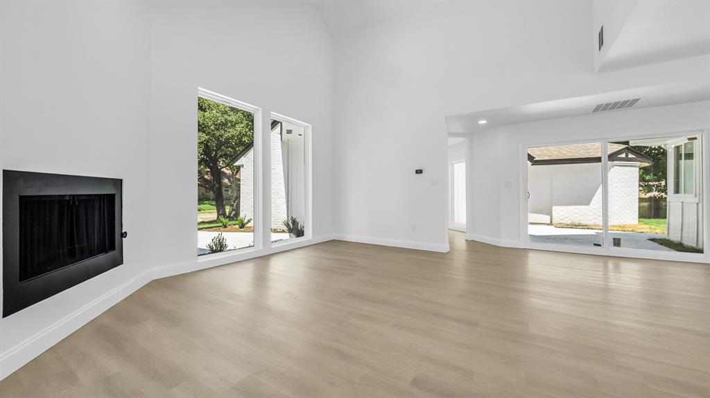 Club Country - Residential Lease