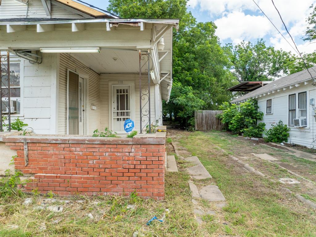 518 W Elm Street