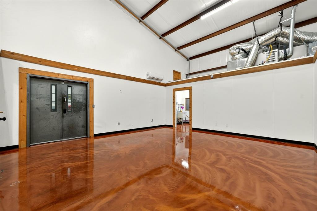 Cash Bus Park Ph 1 - Commercial Sale